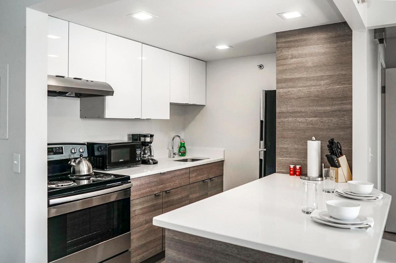 Short Term Rentals At The Park At Trowbridge Senior Community Southfield Exterior photo