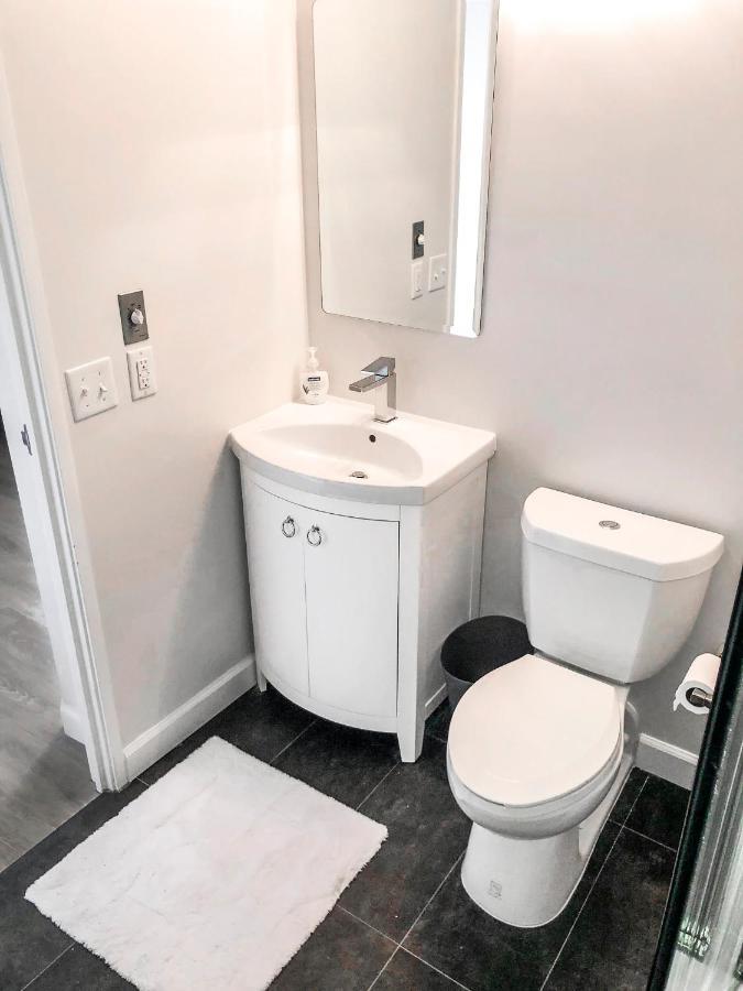 Short Term Rentals At The Park At Trowbridge Senior Community Southfield Exterior photo